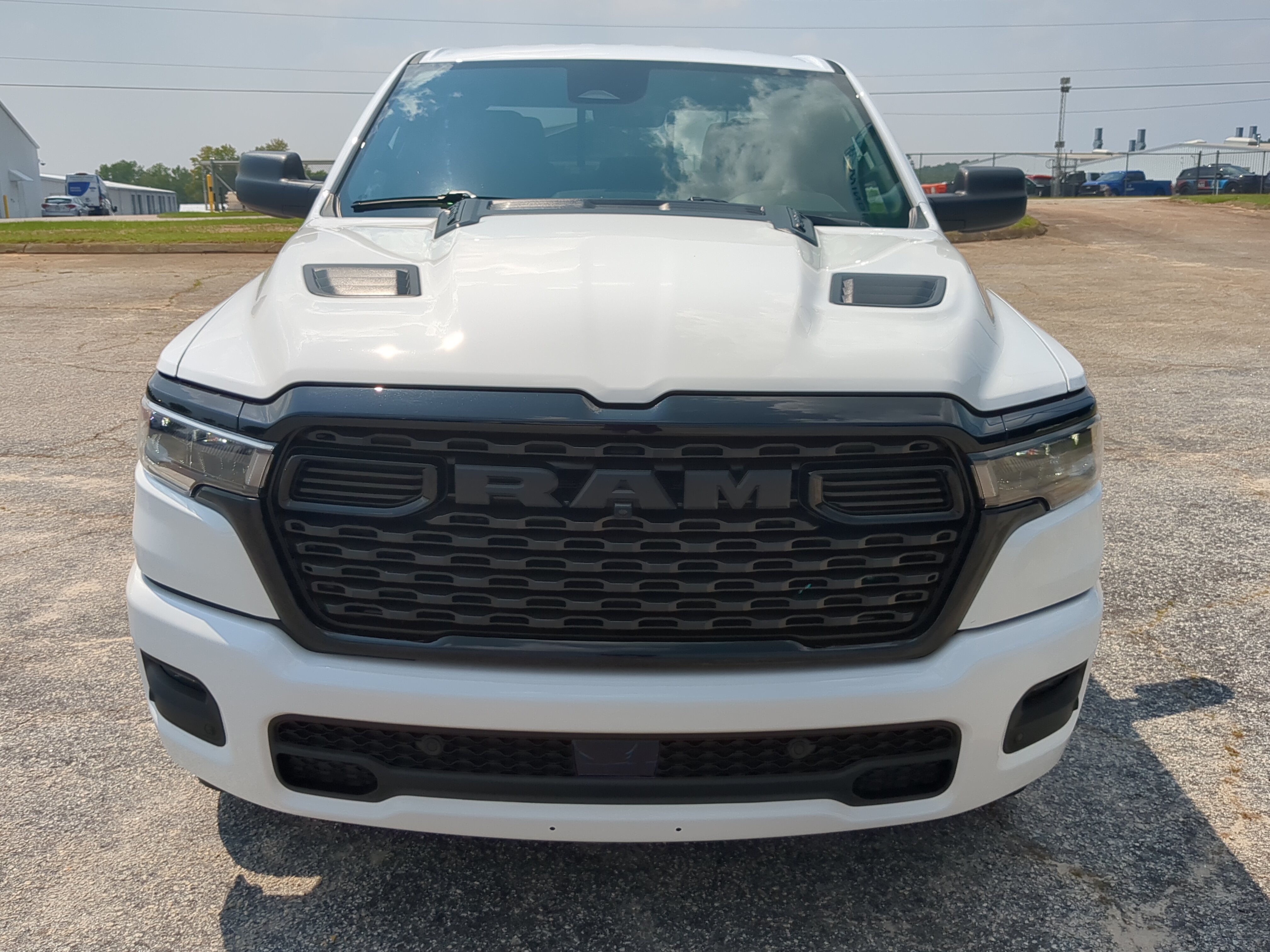 New 2026 RAM 1500 Express AWD/4WD image 7