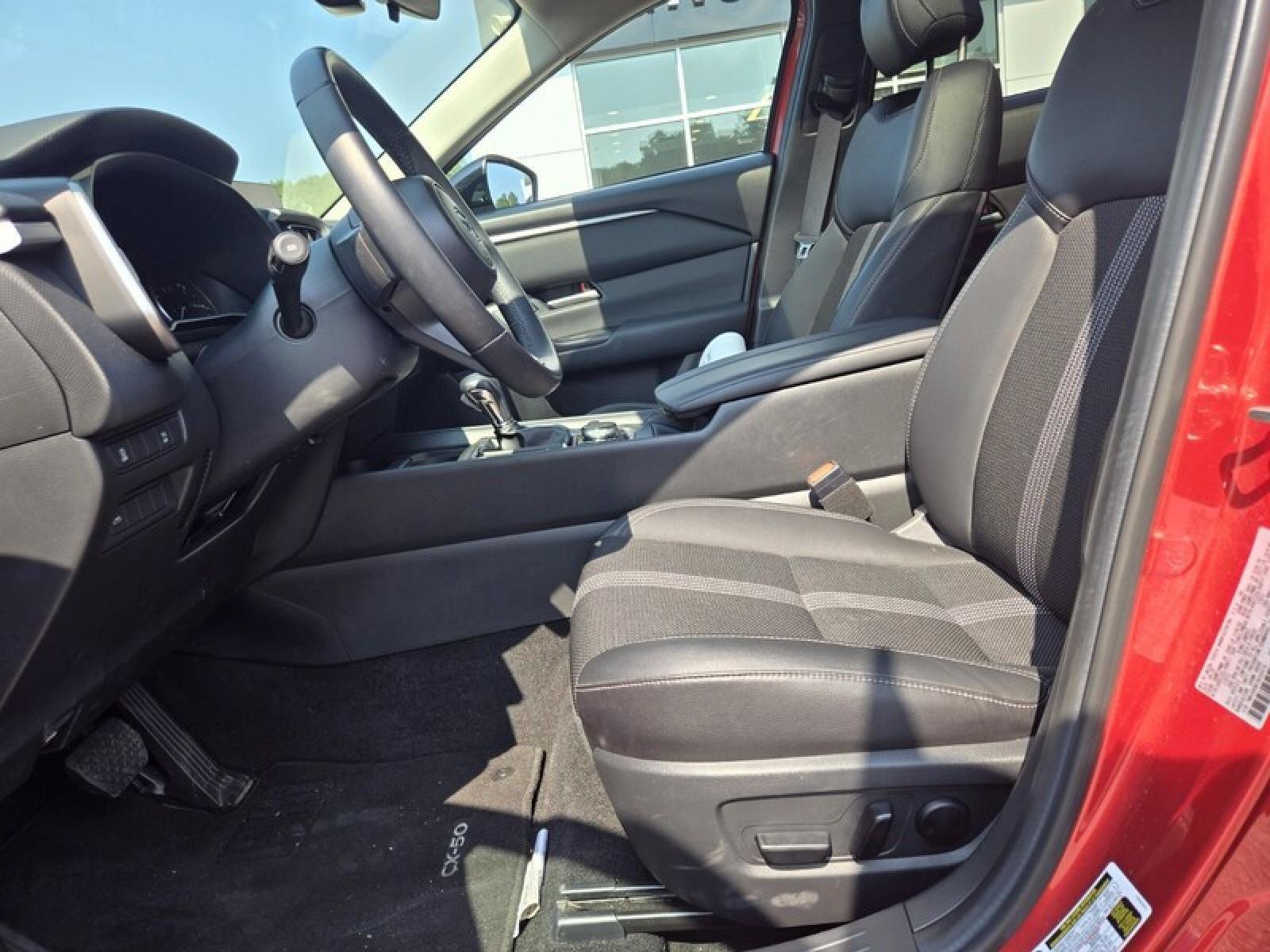 Used 2025 MAZDA CX-50 AWD 2.5 S w/ Premium Package image 21