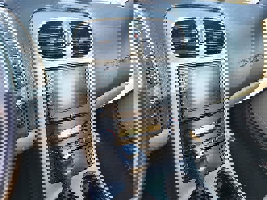 Used 2005 Chevrolet Corvette Coupe w/ Preferred Equipment Group image 16