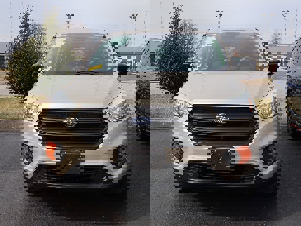 Used 2017 Ford Escape S image 10