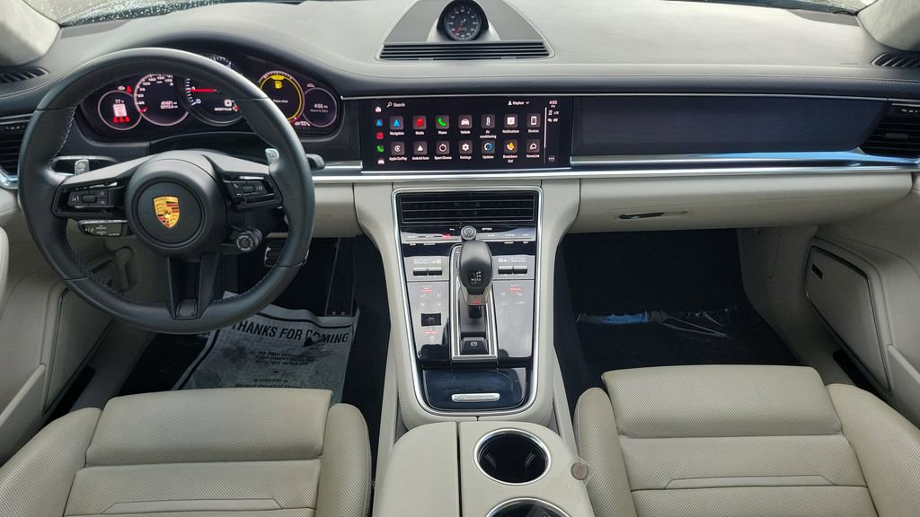 Used 2022 Porsche Panamera GTS image 18