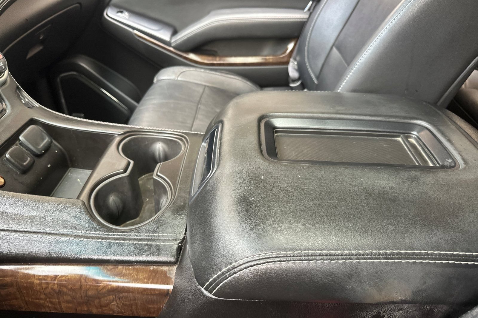 Used 2015 Chevrolet Tahoe LT RWD image 34