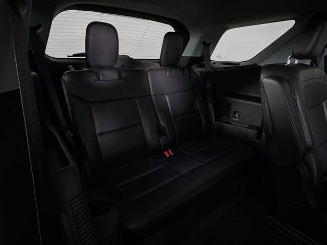 Used 2022 Ford Explorer XLT w/ Equipment Group 202A image 26