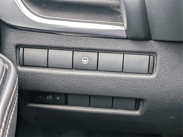 Used 2023 Nissan Rogue SV image 22