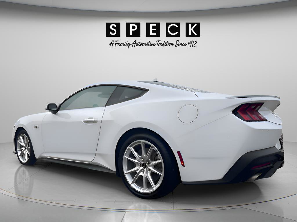 Used 2024 Ford Mustang GT Premium RWD image 3