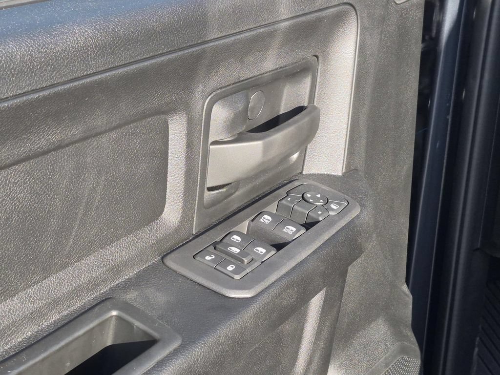 New 2027 RAM 3500 Tradesman AWD/4WD image 18