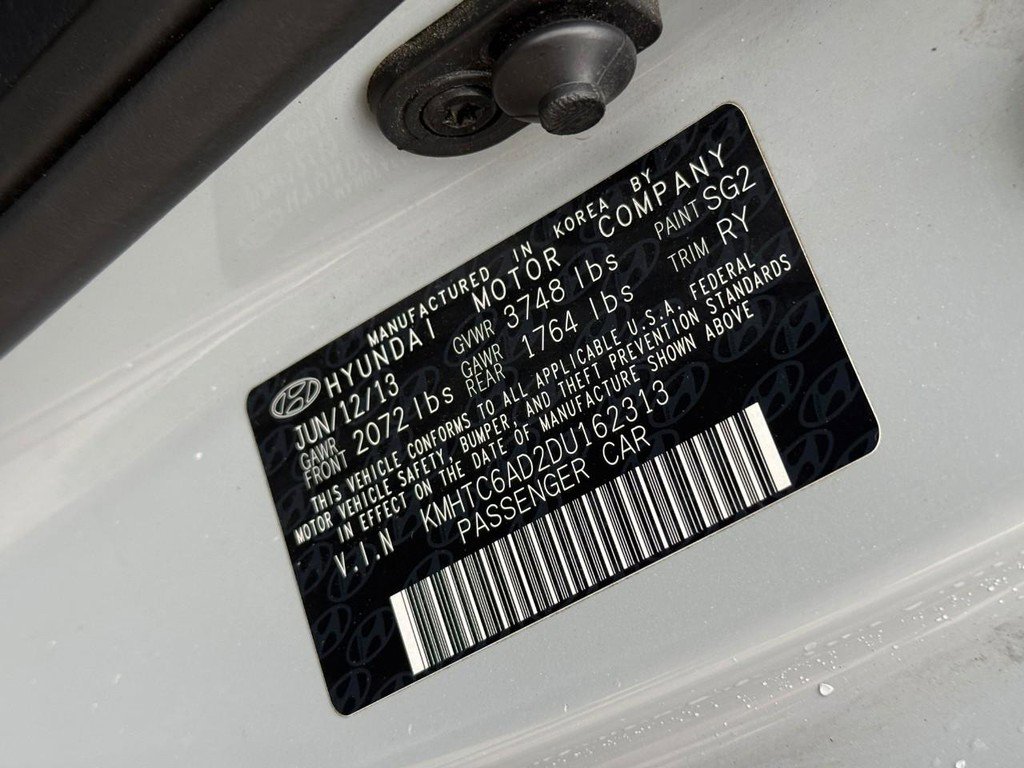 Used 2013 Hyundai Veloster RE:MIX Edition image 21