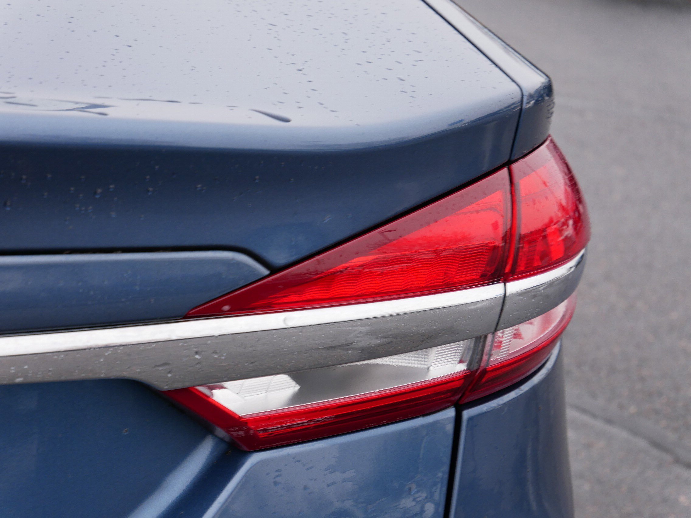 Used 2018 Ford Fusion SE image 17