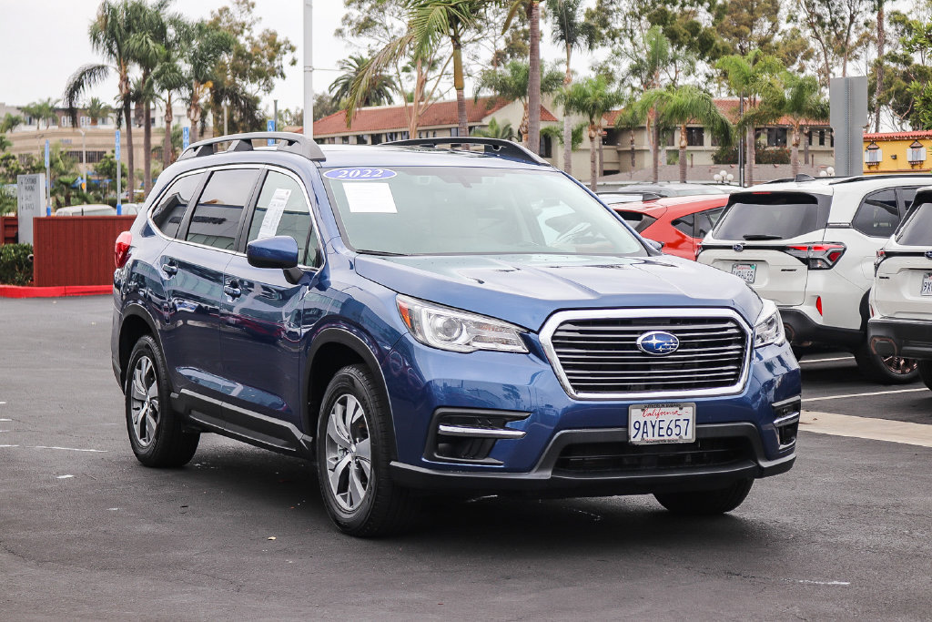 Used 2022 Subaru Ascent Premium w/ Convenience Package AWD/4WD image 3
