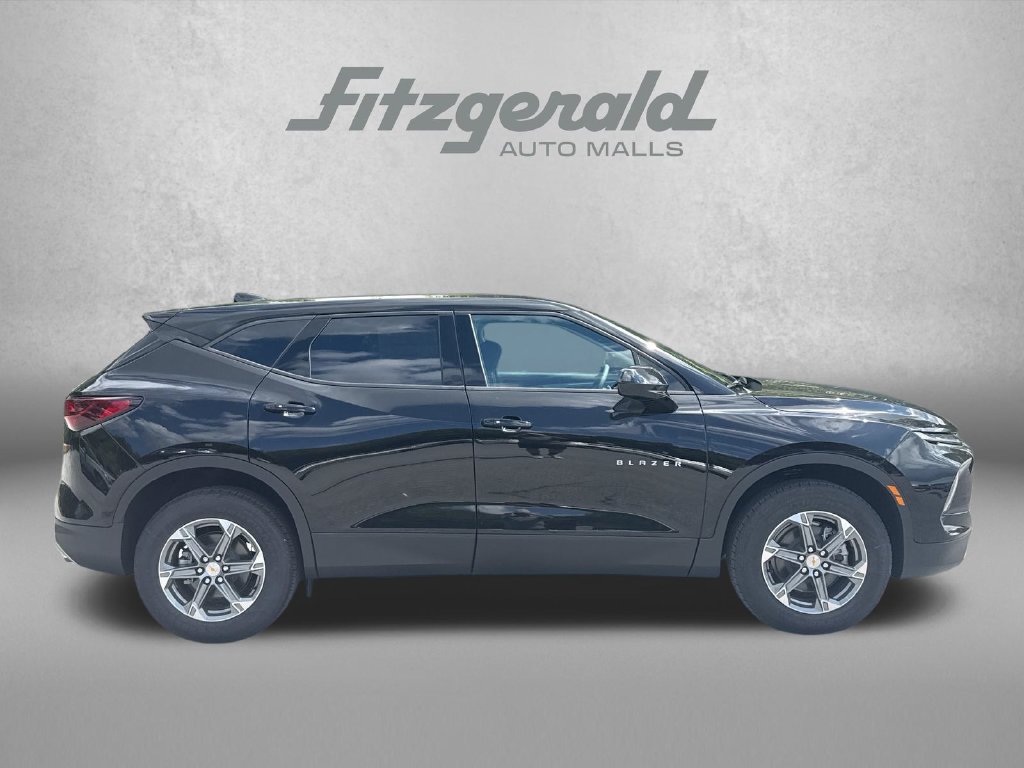 New 2026 Chevrolet Blazer LT AWD/4WD image 4