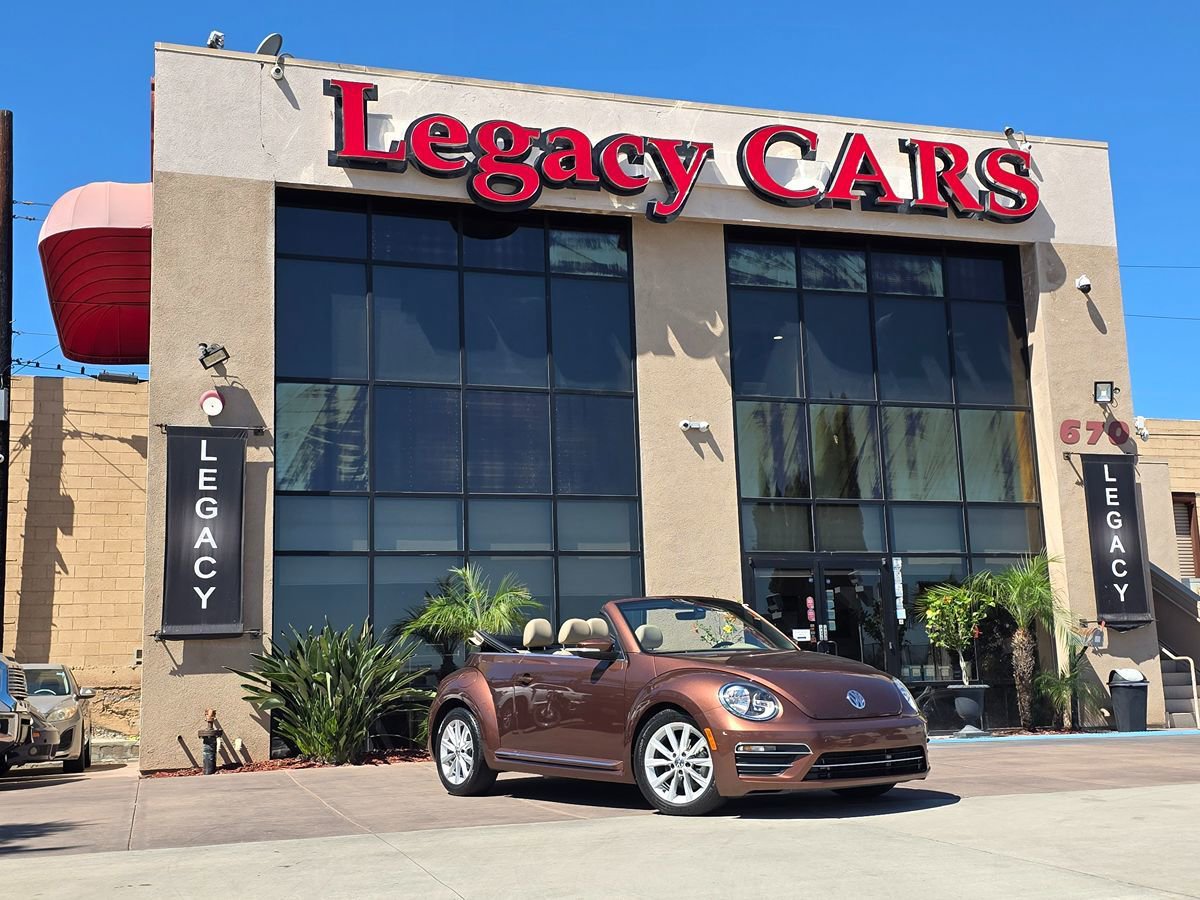 Used 2017 Volkswagen Beetle 1.8T SE FWD image 2