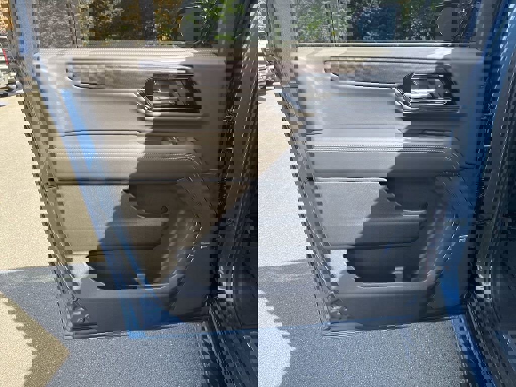 New 2026 GMC Yukon XL Elevation w/ LPO, Floor Liner Package image 45