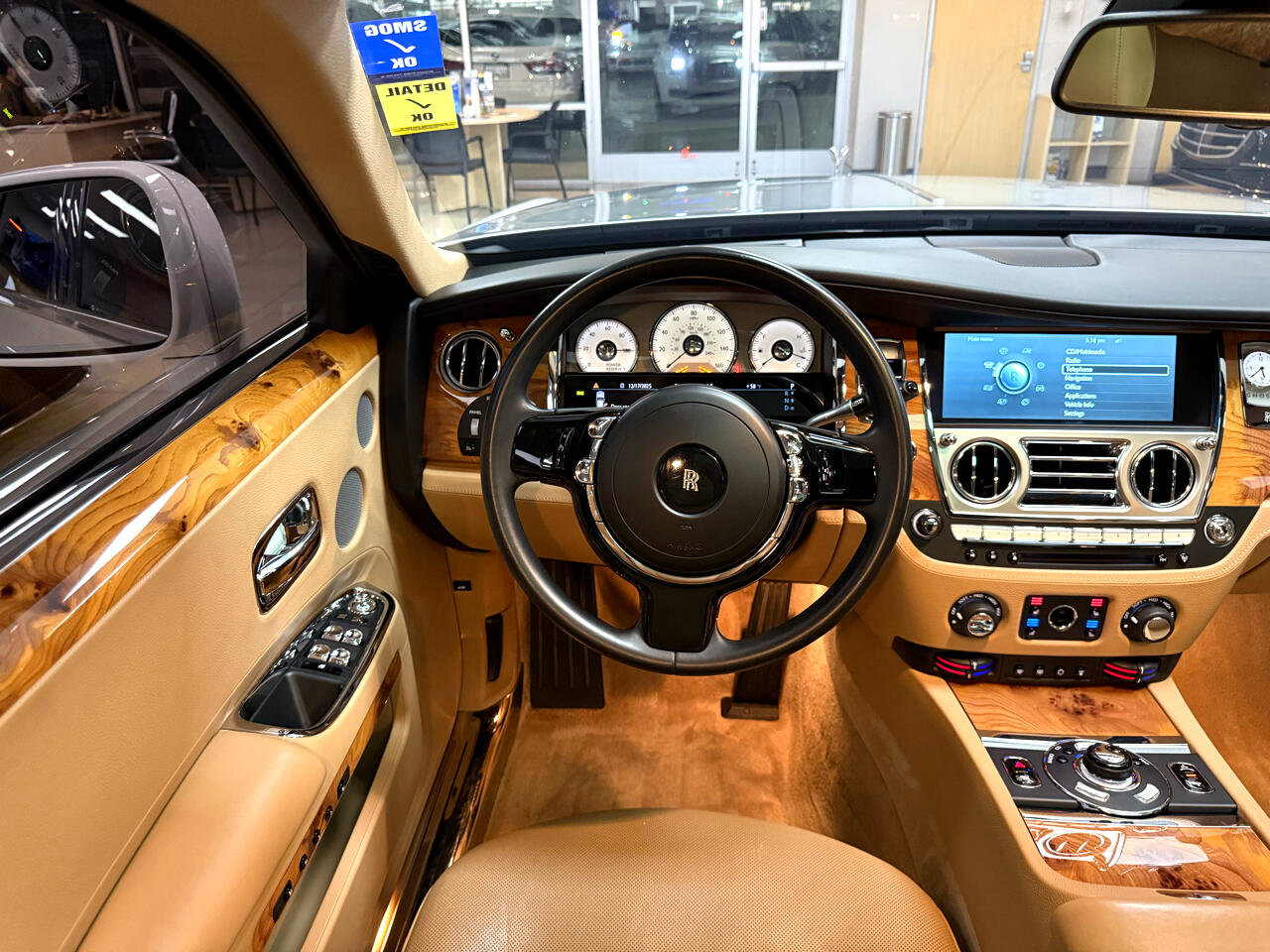 Used 2011 Rolls-Royce Ghost image 12