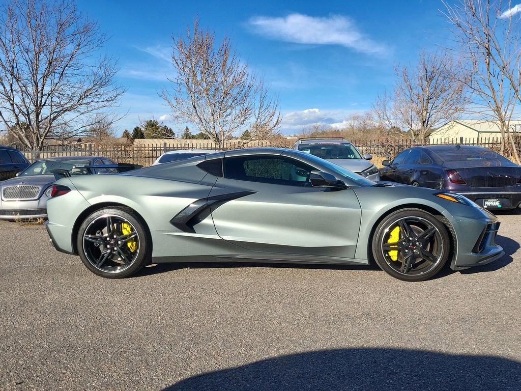 Used 2023 Chevrolet Corvette Stingray Premium Cpe w/ Z51 Performance Package image 3