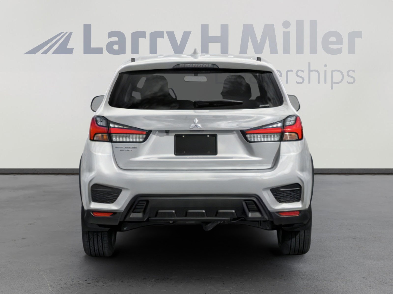 Used 2025 Mitsubishi Outlander Sport ES image 5