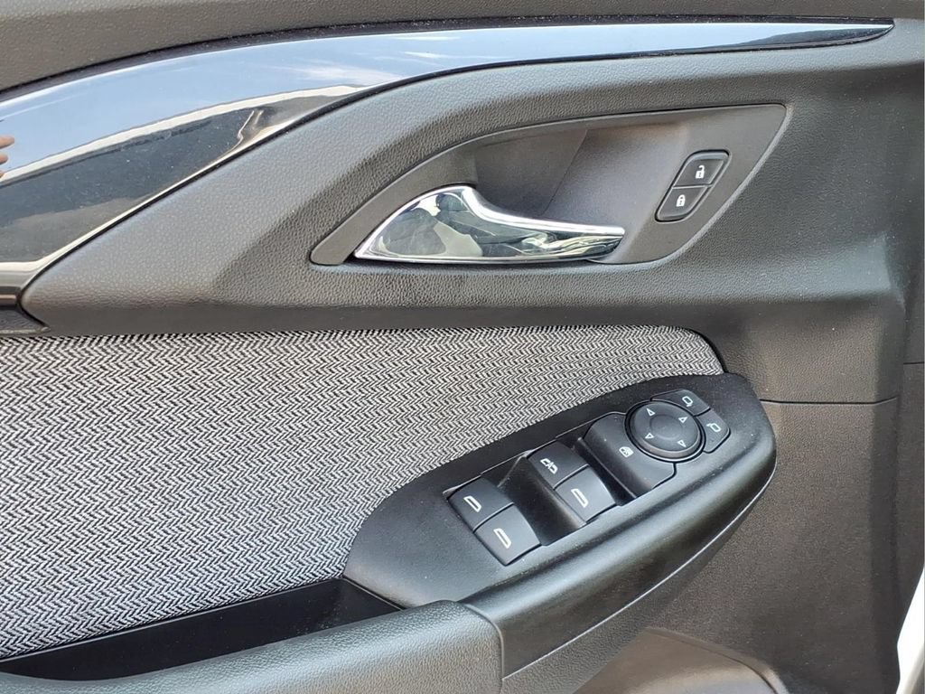 Used 2023 Chevrolet TrailBlazer LT FWD image 16