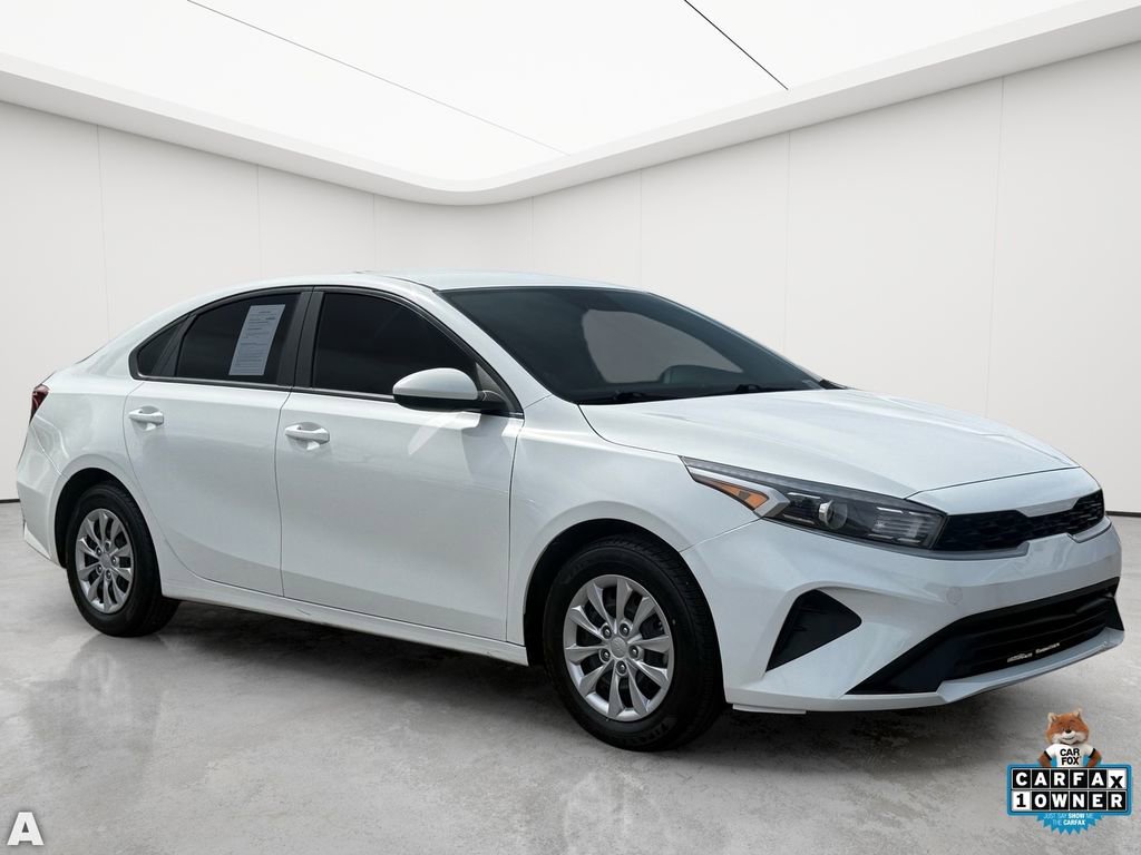 Used 2023 Kia Forte LX FWD image 9