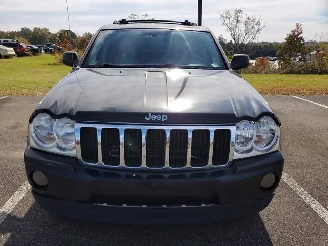 Used 2005 Jeep Grand Cherokee Limited RWD image 2