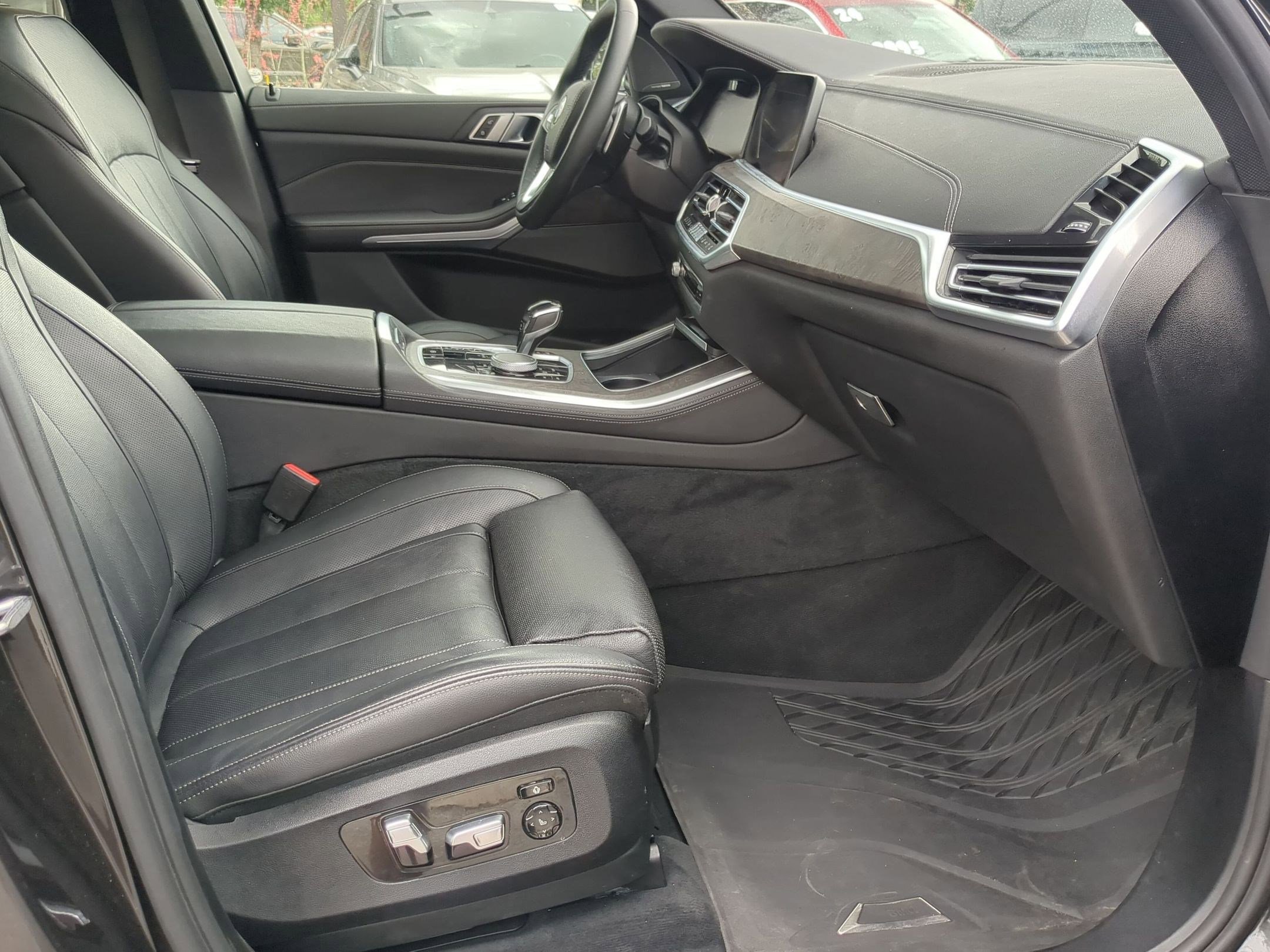 Used 2020 BMW X5 xDrive40i w/ Executive Package AWD/4WD image 24
