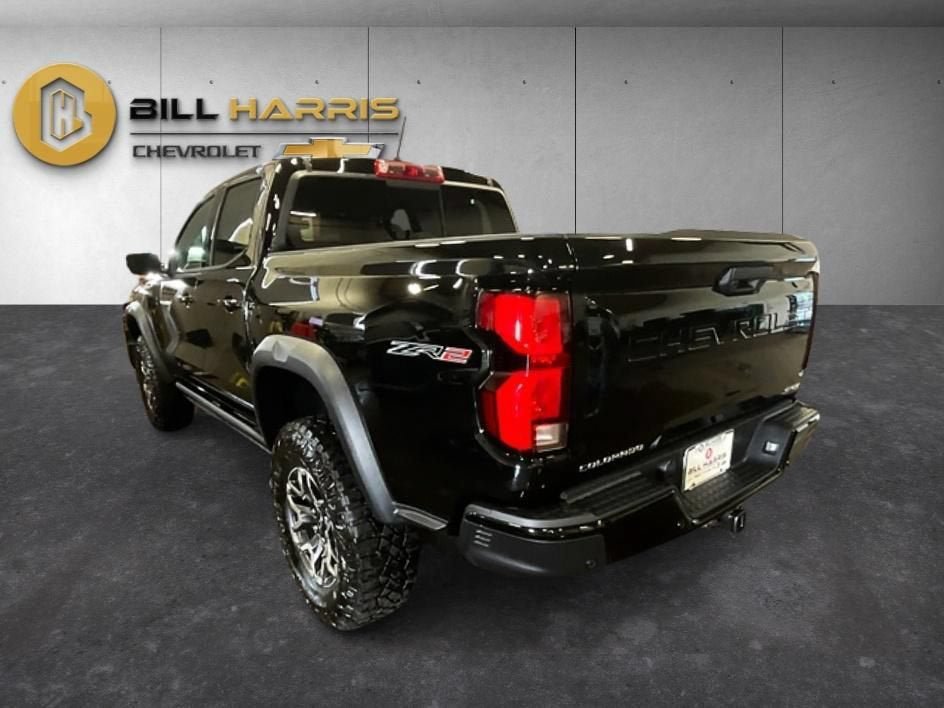 New 2026 Chevrolet Colorado ZR2 w/ Technology Package AWD/4WD image 13