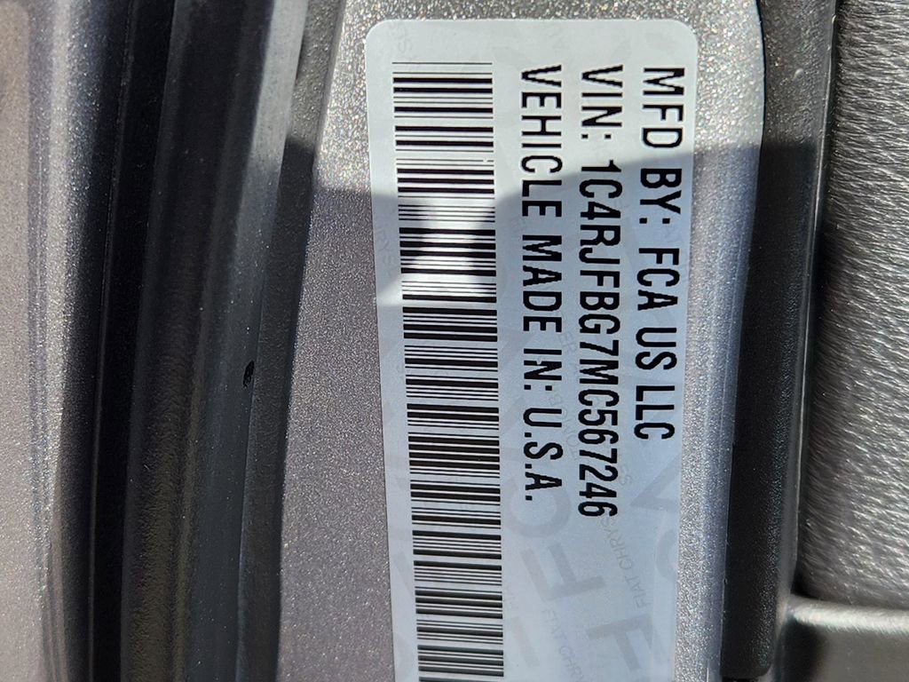 Used 2021 Jeep Grand Cherokee Limited image 26