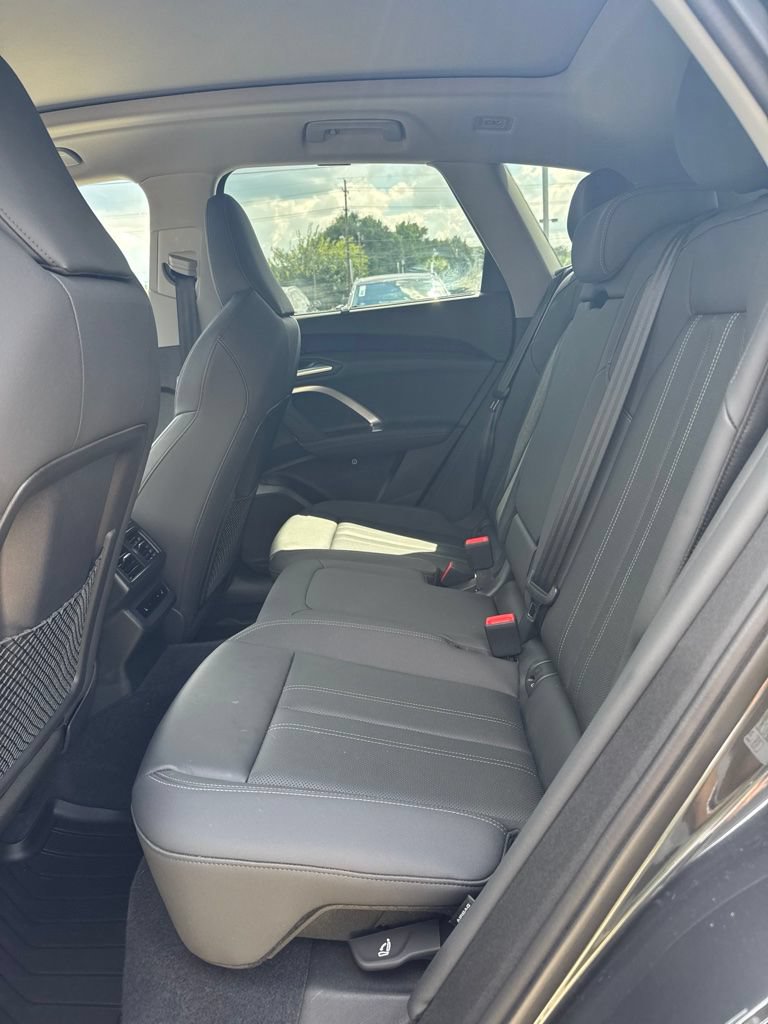 Certified 2025 Audi Q5 Prestige AWD/4WD image 10