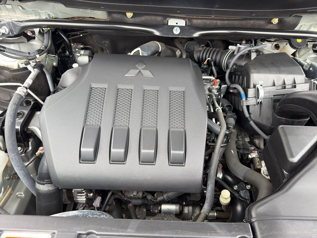 Used 2022 Mitsubishi Eclipse Cross SEL image 33