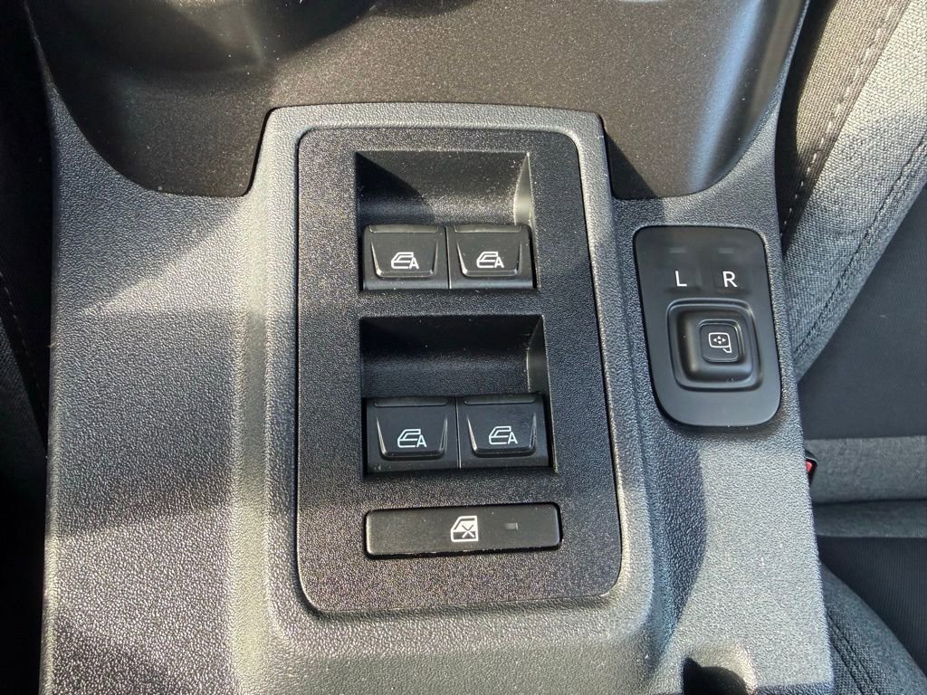 Used 2023 Ford Bronco Big Bend w/ Sasquatch Package AWD/4WD image 28