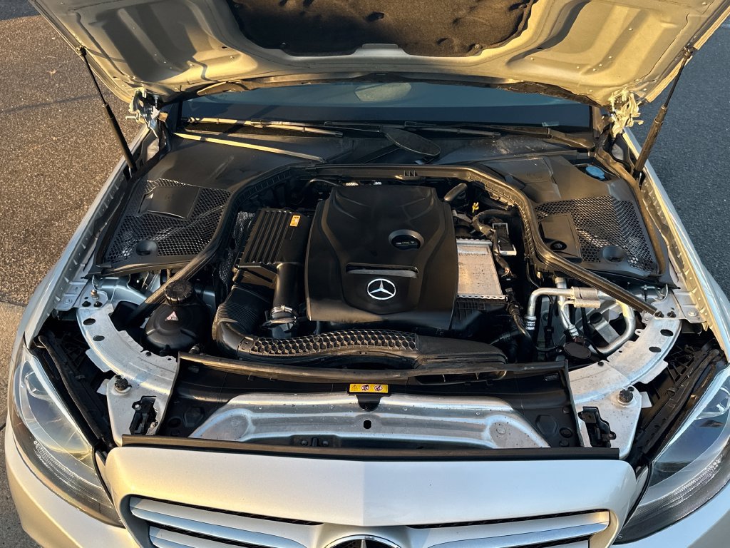 Used 2018 Mercedes-Benz C 300 4MATIC Sedan image 10