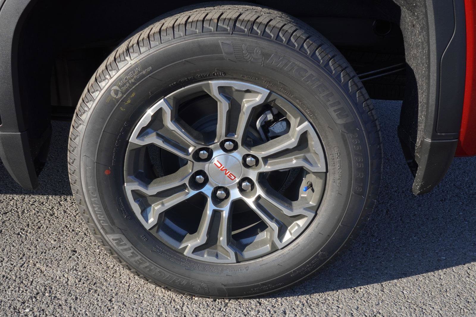 New 2026 GMC Sierra 1500 SLT w/ SLT Convenience Package image 12