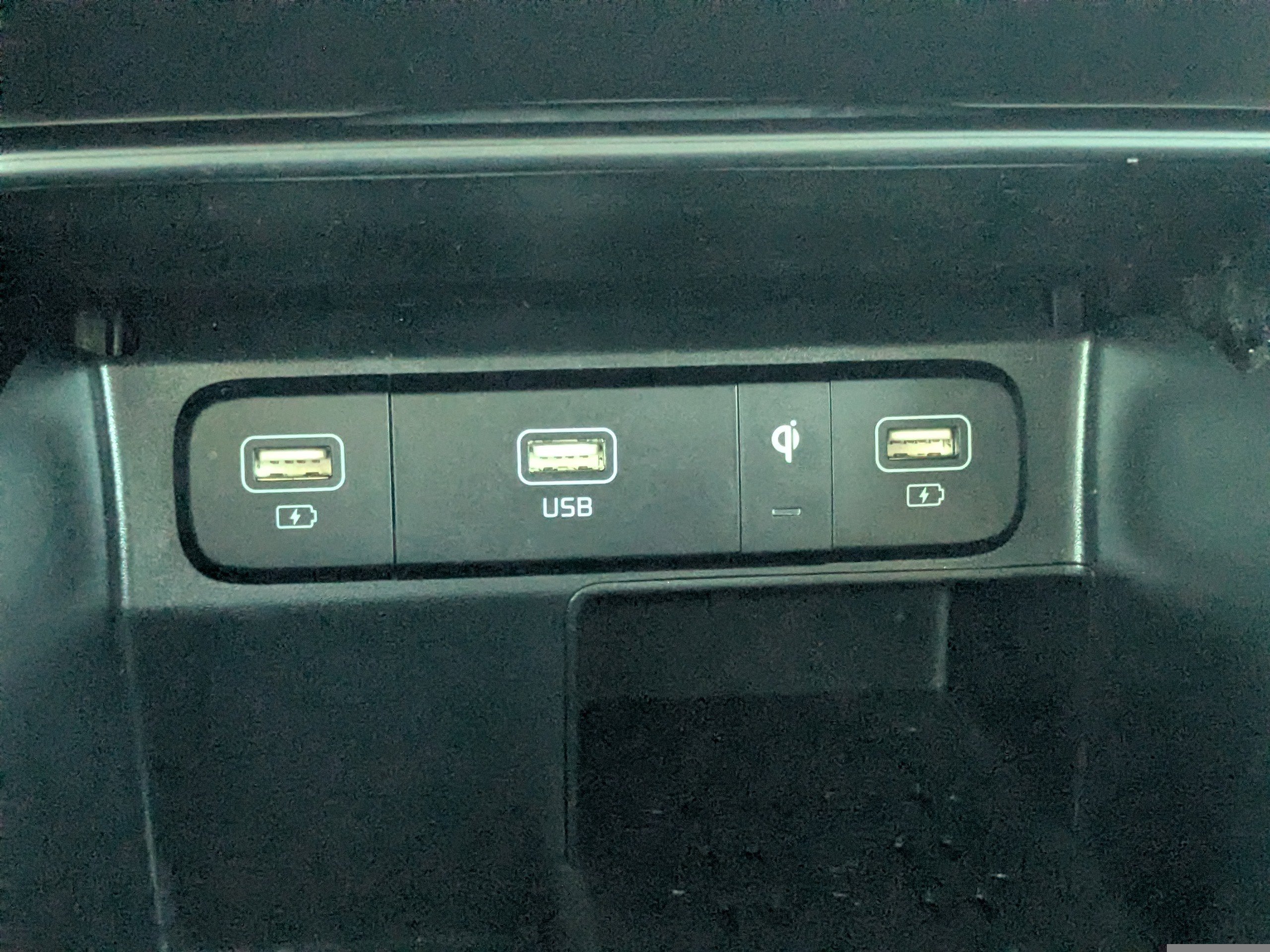 Certified 2022 Kia Sorento EX image 27