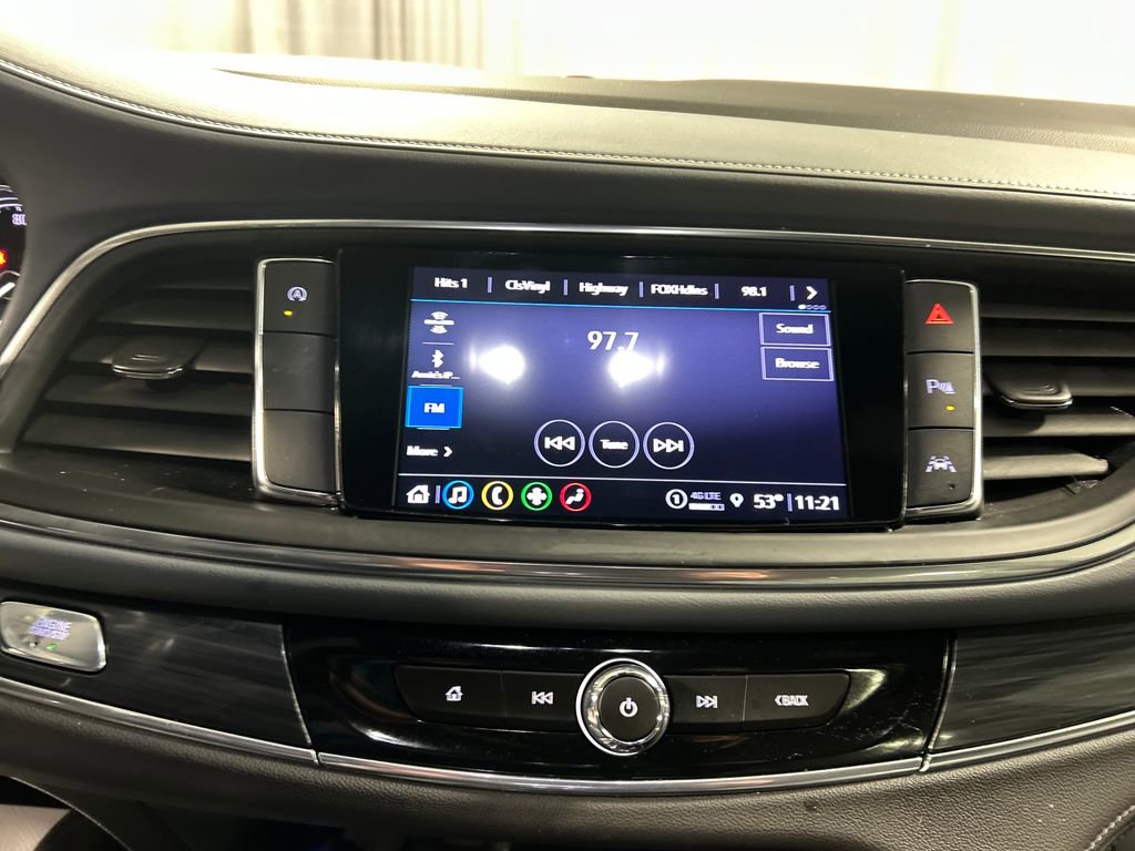 Used 2024 Buick Enclave Essence w/ Sport Touring Edition image 17