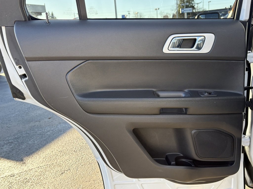 Used 2013 Ford Explorer XLT image 33