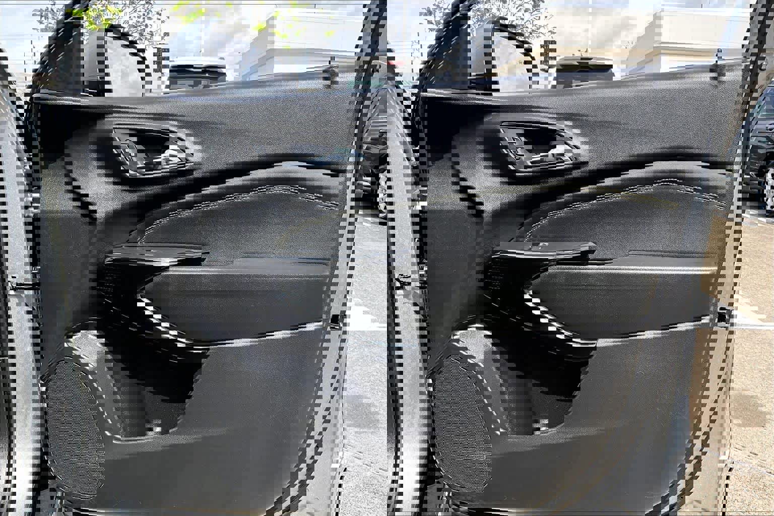 Used 2026 Chevrolet Trax LT w/ Driver Confidence Package image 21