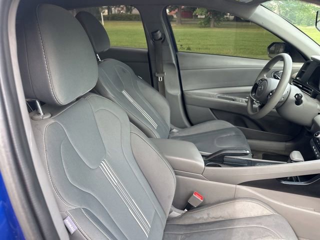 Used 2022 Hyundai Elantra SEL w/ Preferred Accessory Package FWD image 27