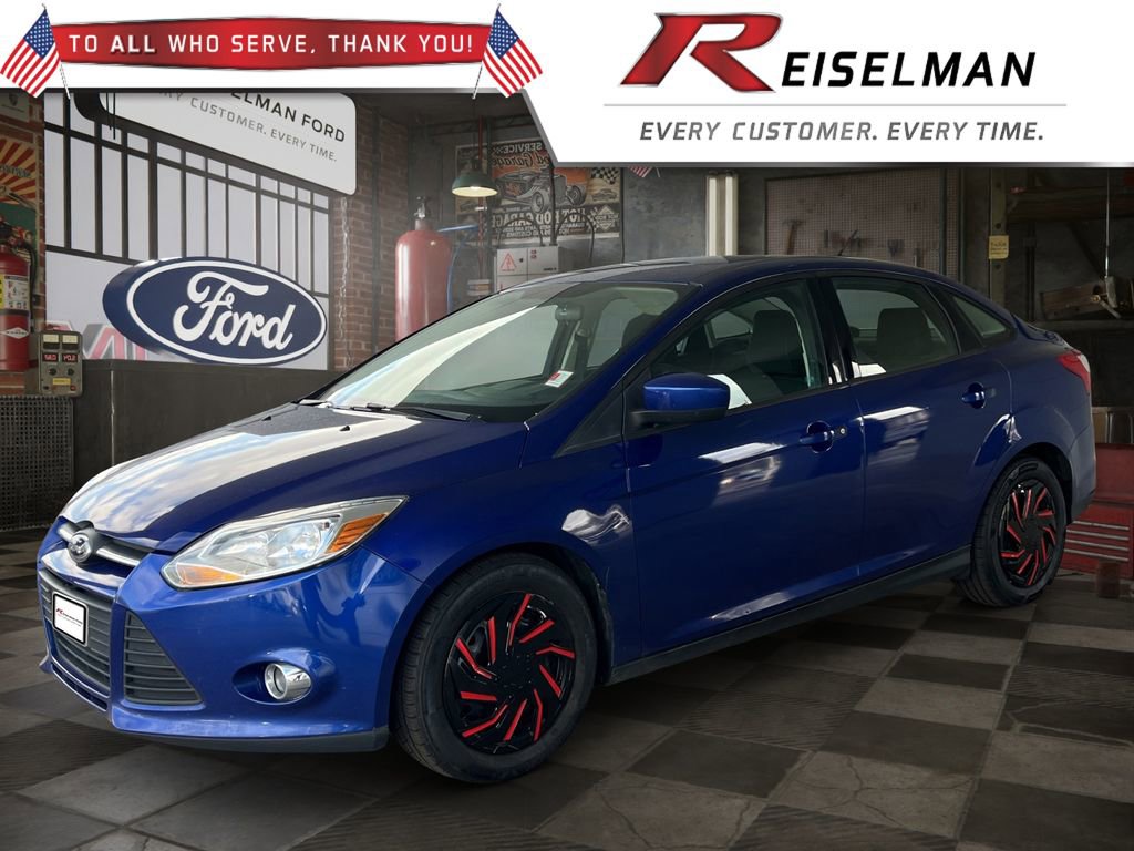 Used 2012 Ford Focus SE FWD image 1