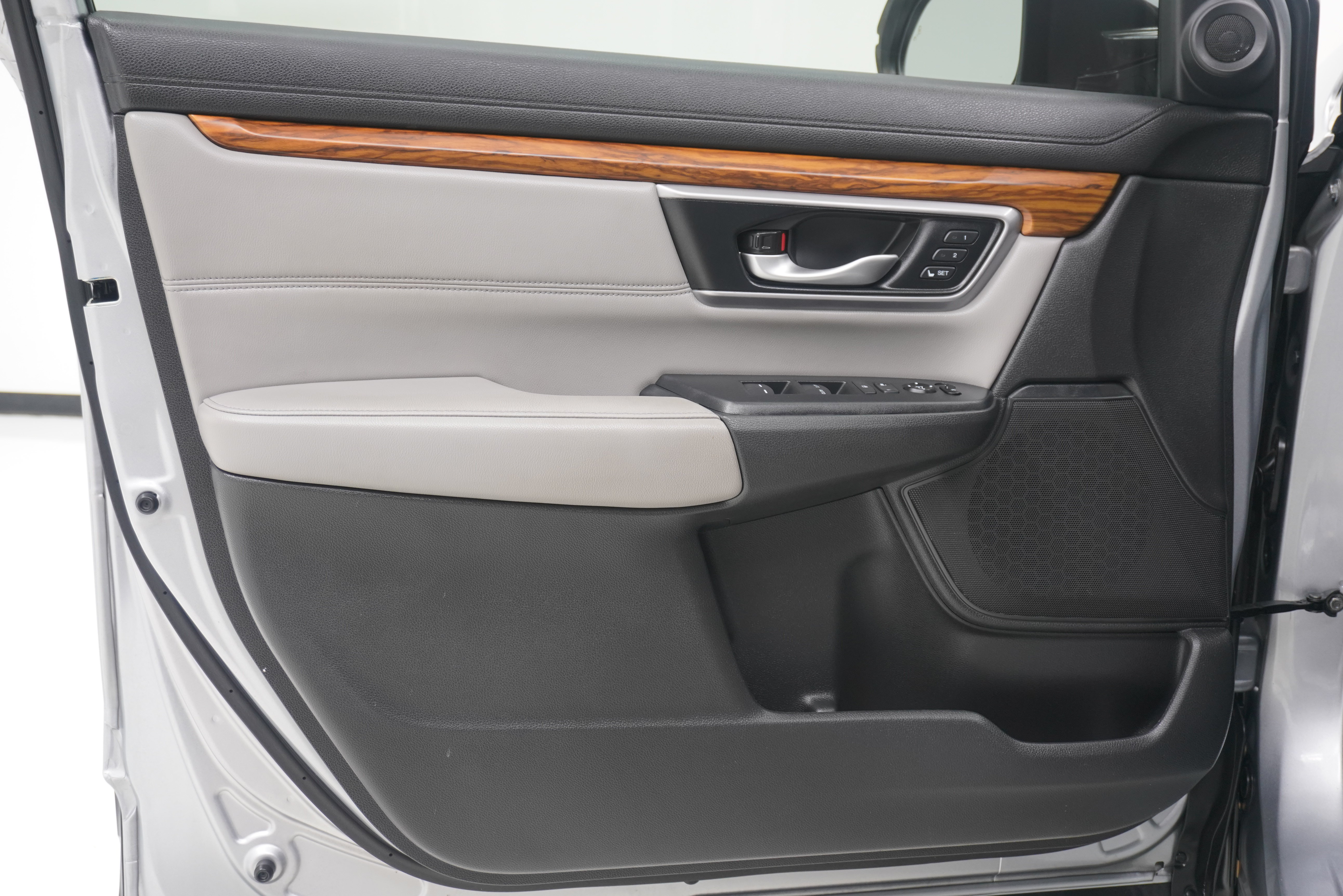 Used 2018 Honda CR-V EX-L image 12