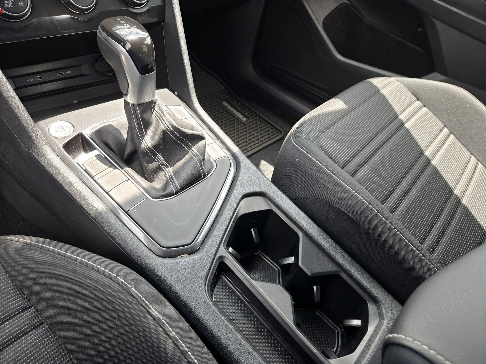 Used 2024 Volkswagen Tiguan S image 14