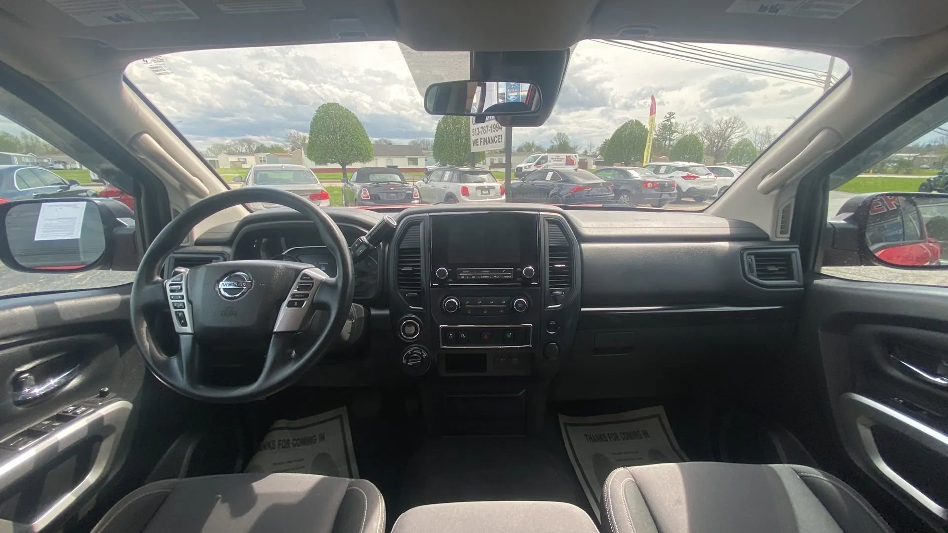 Used 2022 Nissan Titan SV AWD/4WD image 9