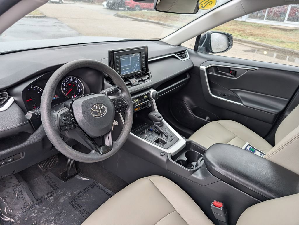 Used 2020 Toyota RAV4 LE w/ All Weather Liner Package image 17