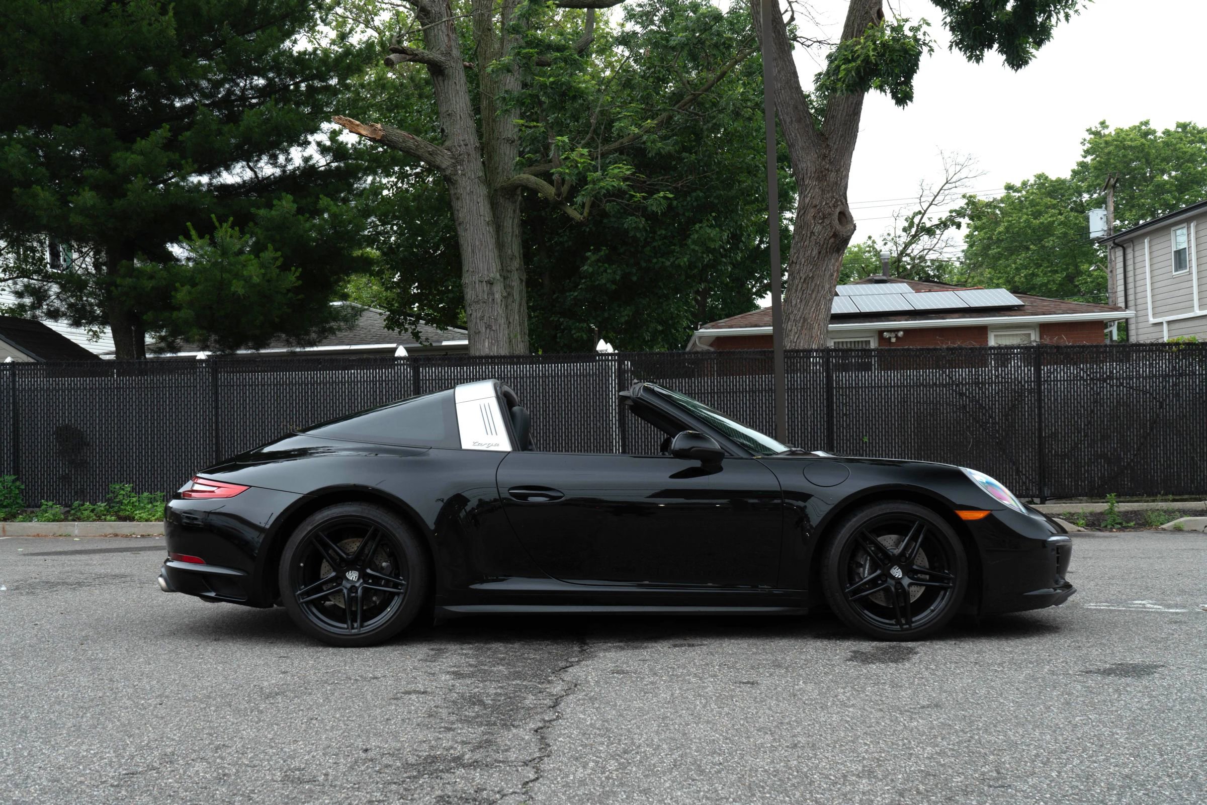 Used 2018 Porsche 911 Targa 4 image 19