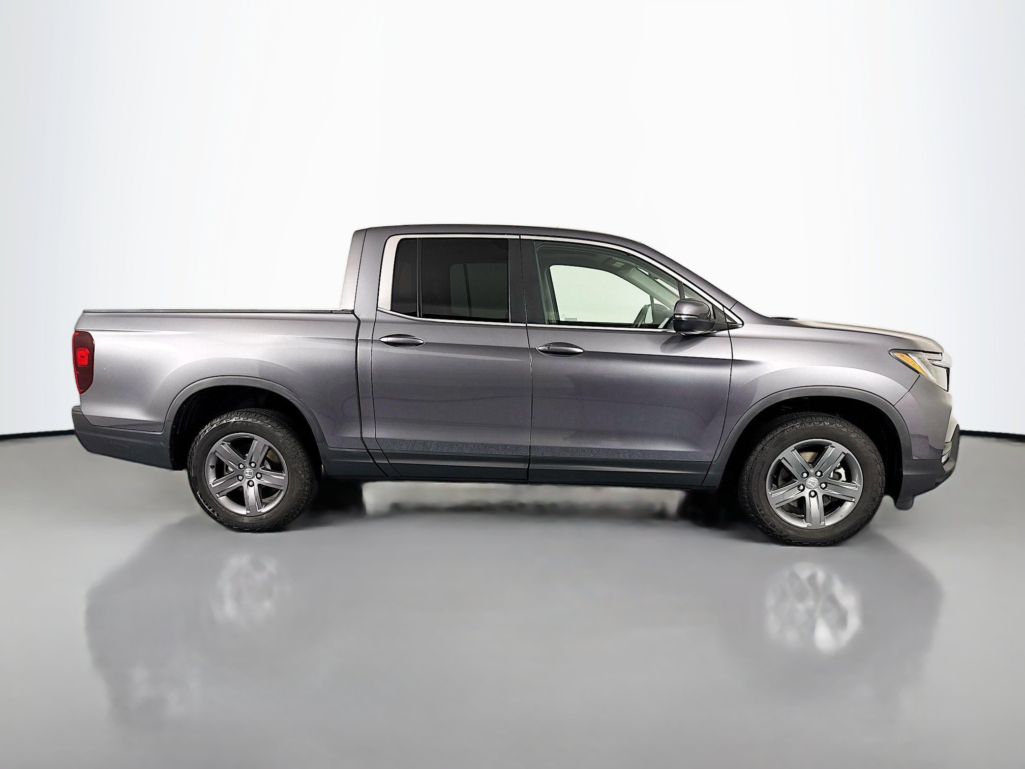 Certified 2023 Honda Ridgeline RTL image 4