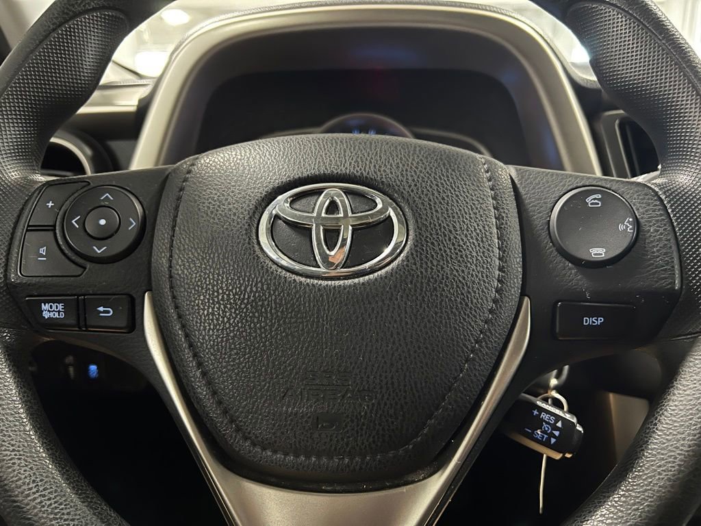 Used 2015 Toyota RAV4 XLE image 32