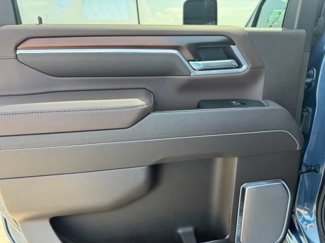 Used 2026 GMC Sierra 3500 Denali AWD/4WD image 19