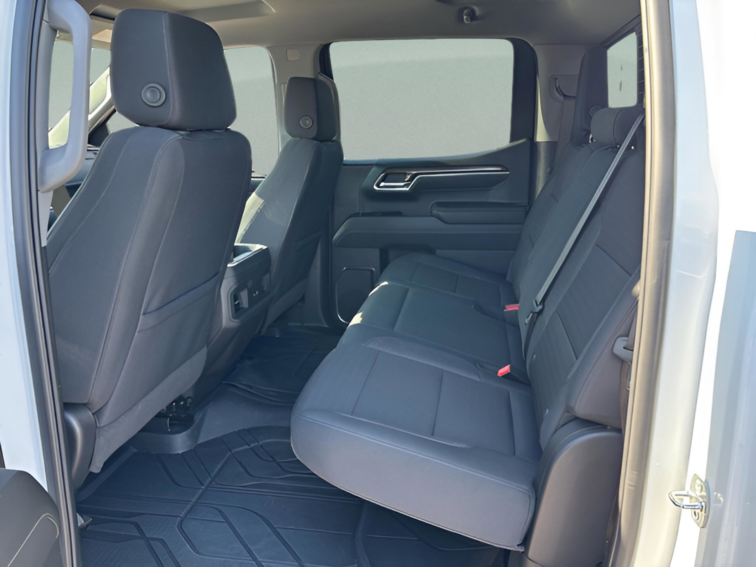 Used 2024 Chevrolet Silverado 1500 RST w/ Convenience Package II image 10