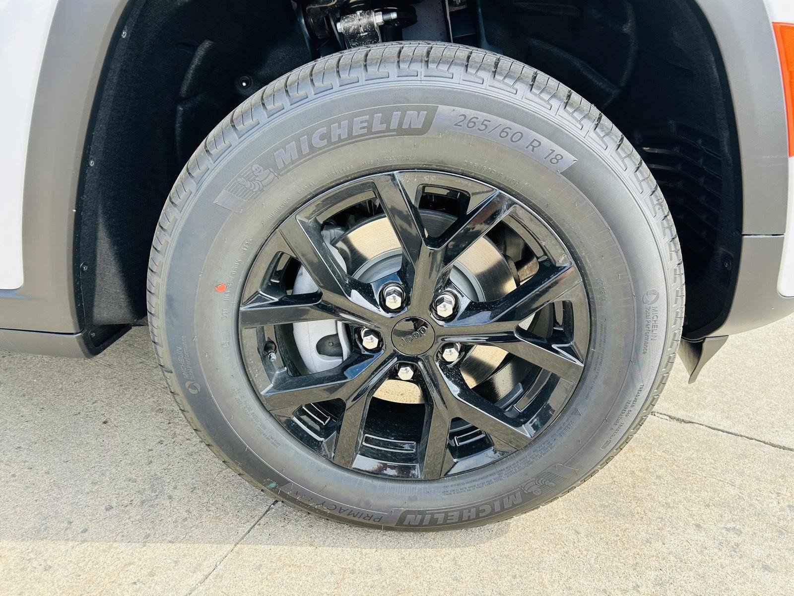 New 2026 Jeep Grand Cherokee Altitude AWD/4WD image 41