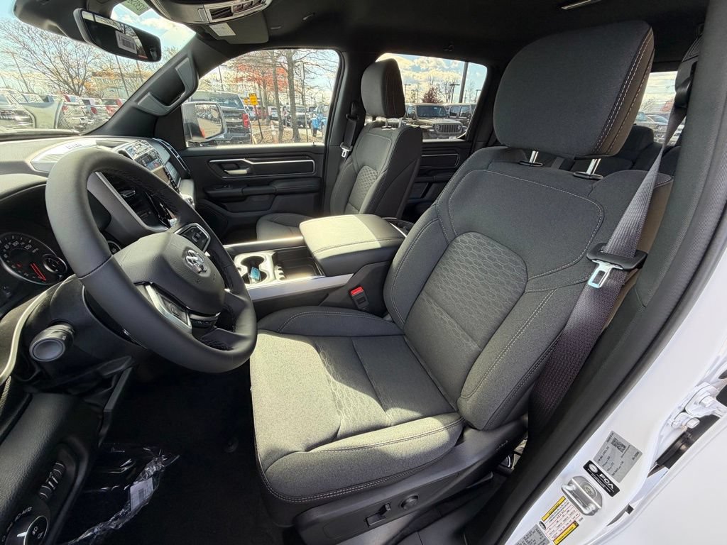 New 2026 RAM 1500 Big Horn AWD/4WD image 16