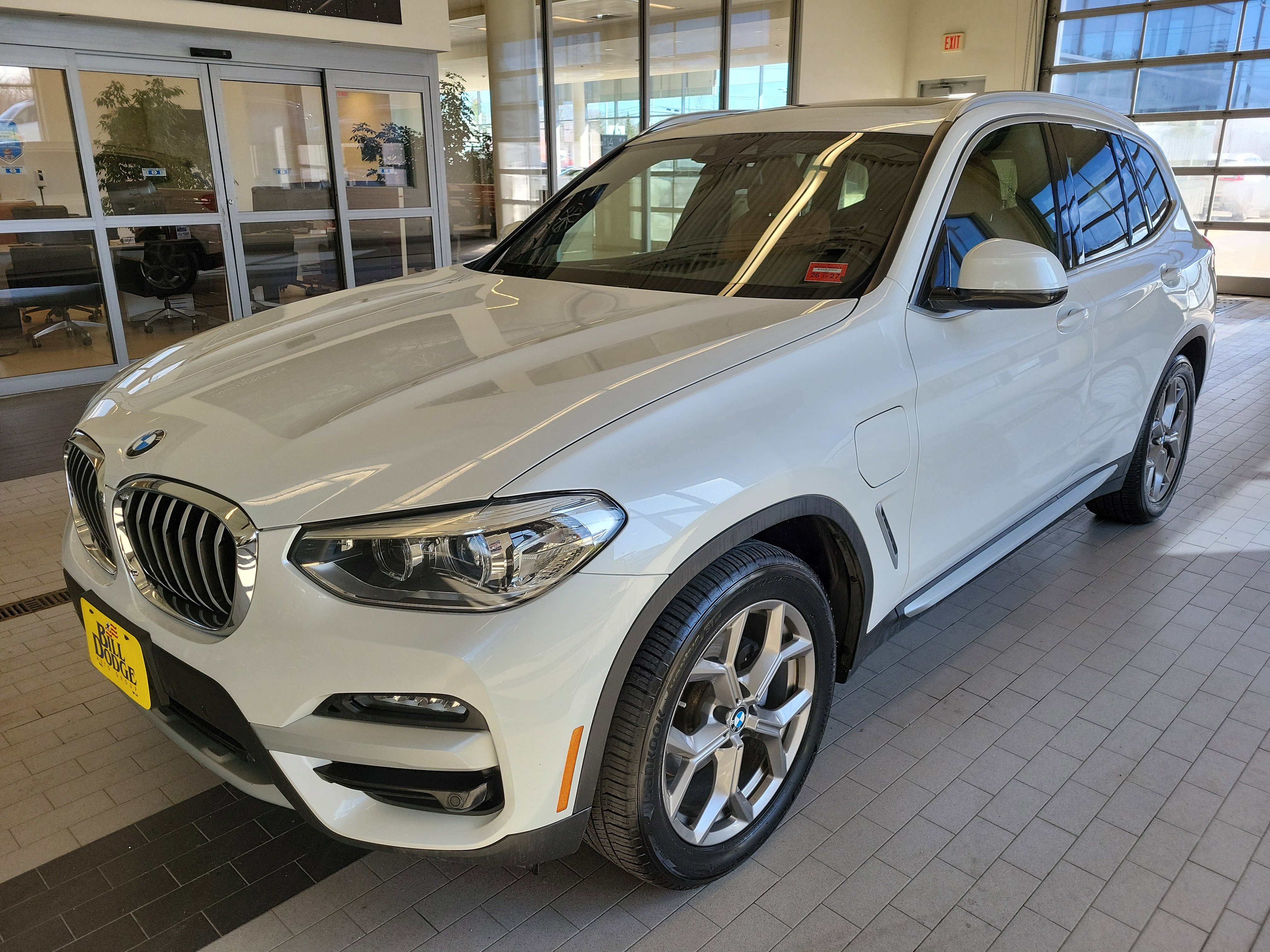 Used 2021 BMW X3 xDrive30e w/ Convenience Package image 1