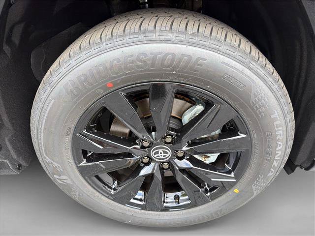 New 2026 Toyota RAV4 SE w/ Convenience Package AWD/4WD image 12