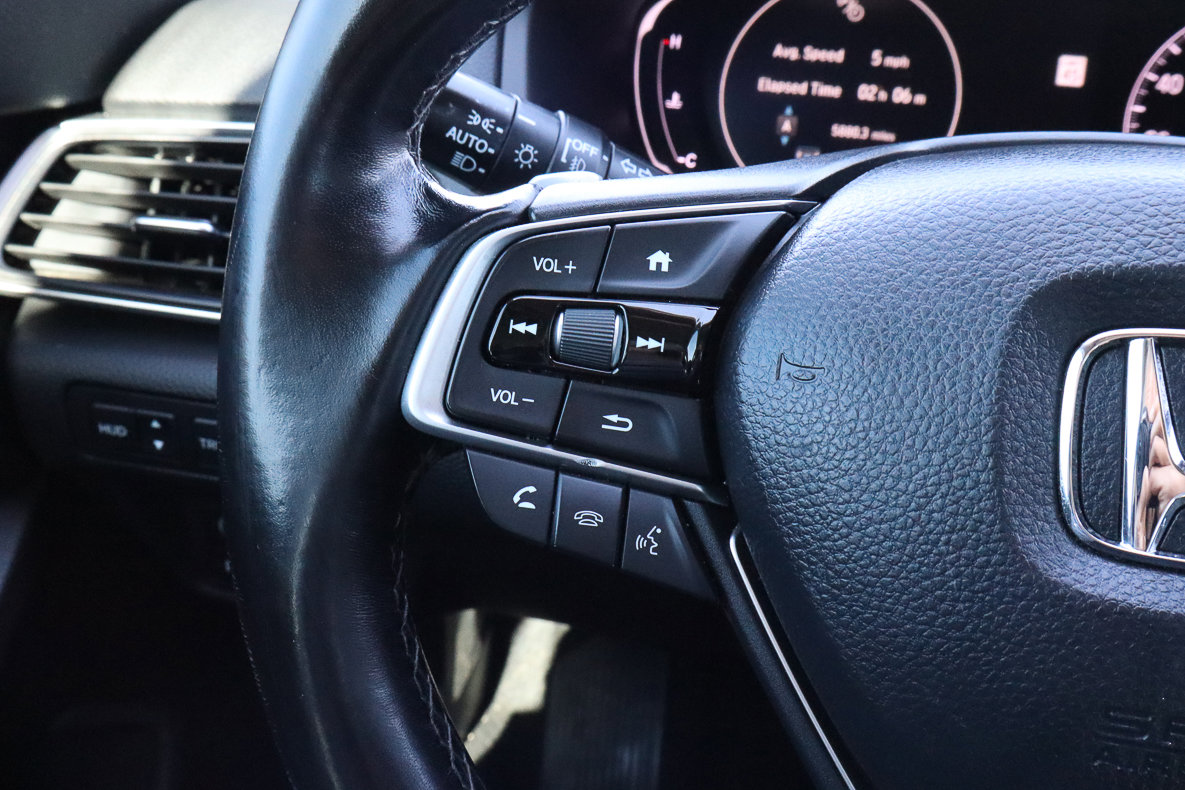 Used 2020 Honda Accord Touring image 32